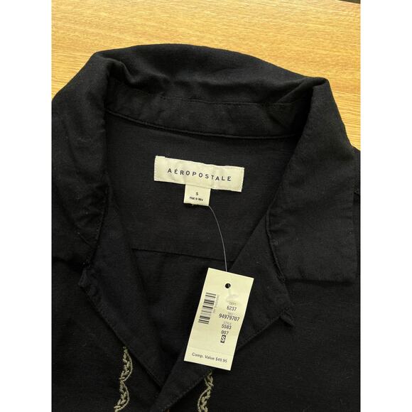 NWT Aeropostale Cotton Linen Embroidered Floral Short Sleeve Button Up Size S - Picture 10 of 11